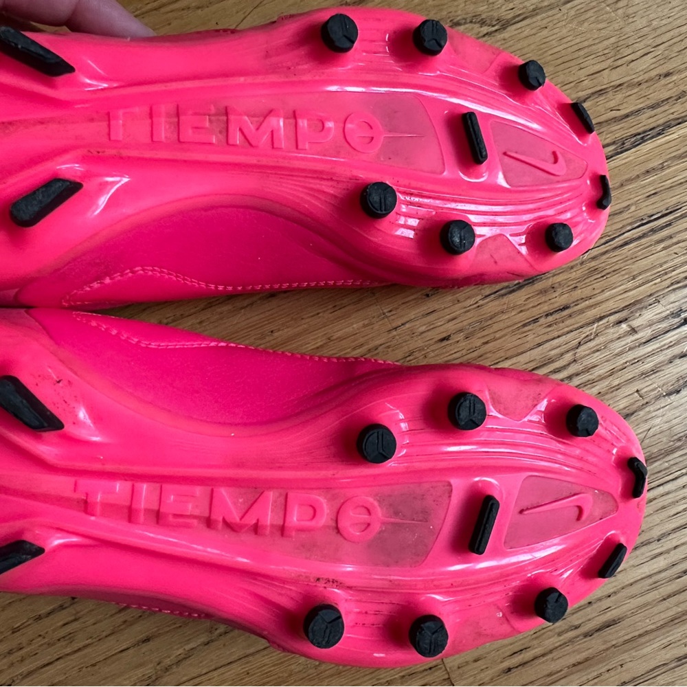 Nike Kids' Tiempo Soccer Cleats - Bright Pink - Picture 7 of 12
